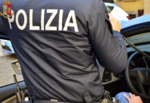 Spacciavano nei pressi di due parchi cittadini frequentati dalle famiglie e in strada