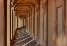 Portico di San Luca. Terminati i lavori di restauro e consolidamento del tratto collinare