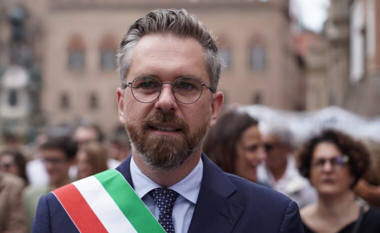 Matteo Lepore sotto scorta dopo le minacce via social