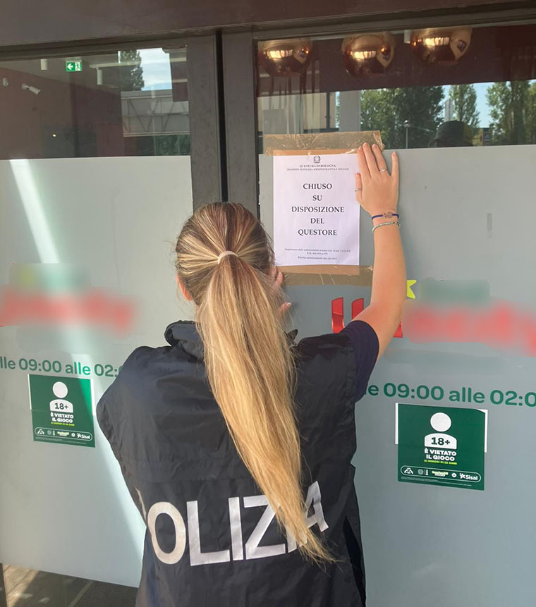 Bologna 2025 - 16 Licenza Giochi Sospesa