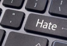 Nasce a Bologna il primo protocollo contro i crimini d’odio e per la cultura del rispetto