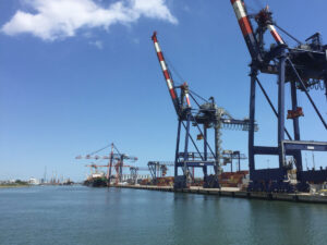 Porto di Ravenna. Armi, de Pascale e Barattoni scrivono al direttore dell’Agenzia delle Dogane e dei Monopoli: “Garantire uniformità di comportamento e fornire i dati sui transiti di tutti gli scali italiani”